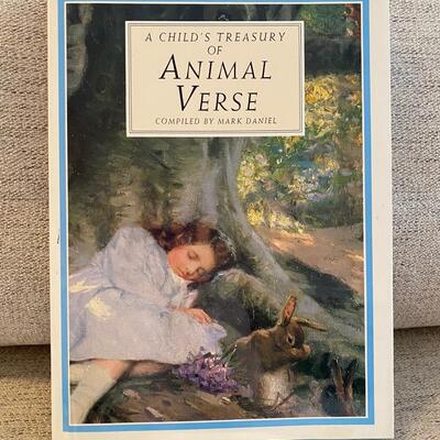 A childâ€™s treasury of Animal Verse