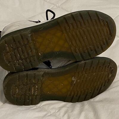 DR. MARTENS kids boots size 2