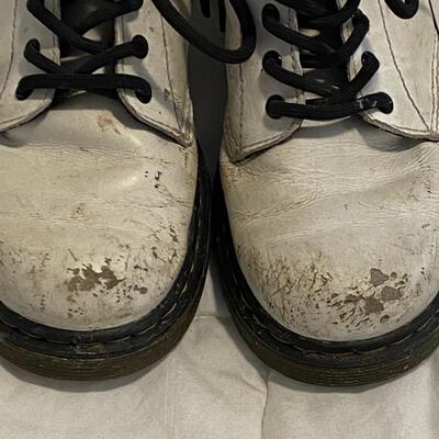 DR. MARTENS kids boots size 2