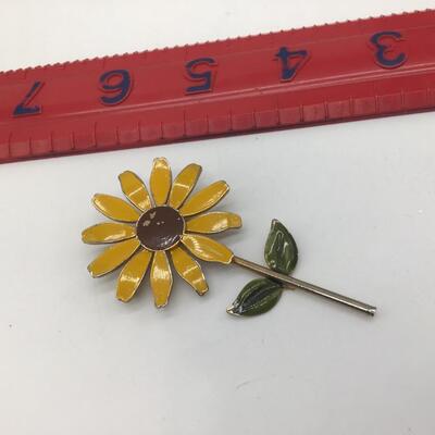 Vintage Sunflower Brooch