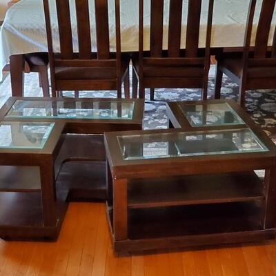Lot 210: Versatile Glass Top Coffee Table (Splits in Two, Great for Sectionals/Company)