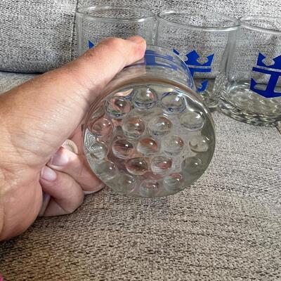 Cruise ship drink glasses