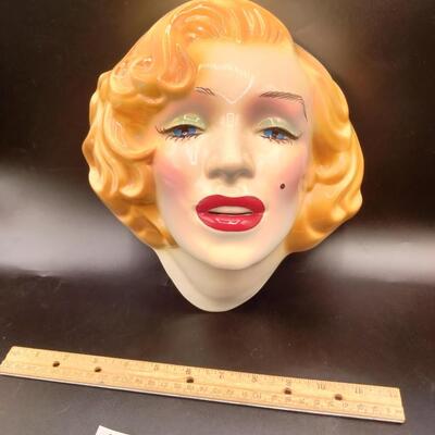 Lot 144 - Marilyn Monroe Ceramic