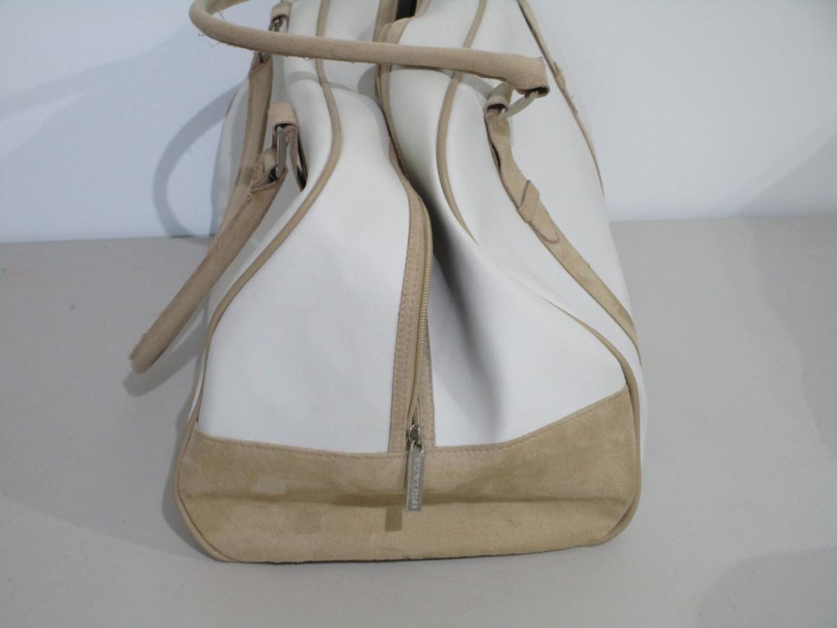 Original] ESTEE LAUDER White Beauty Bag, Women's Fashion, Bags & Wallets,  Purses & Pouches on Carousell