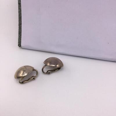LOTJ113: Sterling Silver Vintage Clip-On Button Earrings