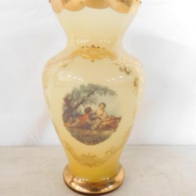 Vintage Regency Gold Etched Vase