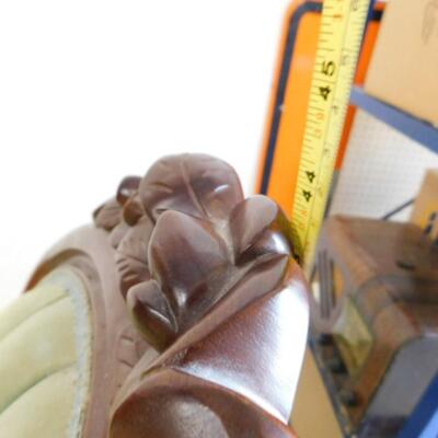 Vintage Mid Century Victorian King's Chair