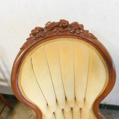 Vintage Mid Century Victorian Queen's Chair