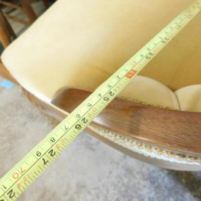 Vintage Mid Century Victorian Queen's Chair