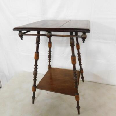 Vintage Ball and Stick Lamp Table with Fancy Turned Legs