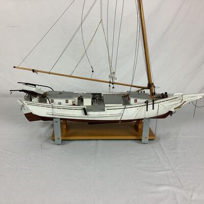 848 Vintage Skipjack Boat Model