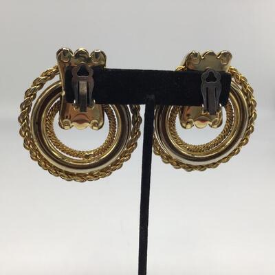 Vintage Fashion jewelry earrings