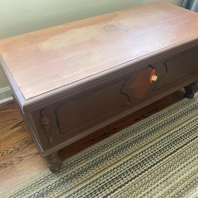 Cedar Hope Chest - PICK UP IN NORTH GLENN