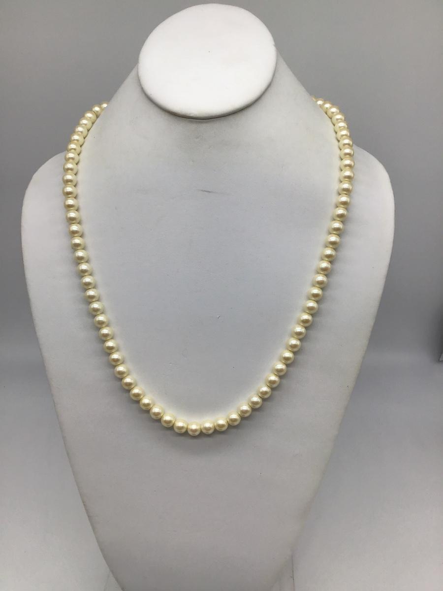 Vintage made in Japan fashion jewelry necklace