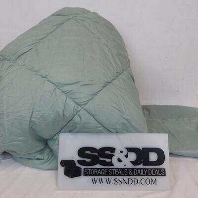 Green Queen Comforter Set, Comforter and 2 Pillow Shams