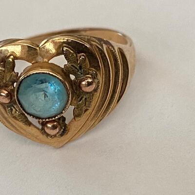 10K 1940s 50s ring with powder blue stone