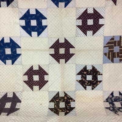868 Vintage Handmade Quilt by Ruth Wire 1962