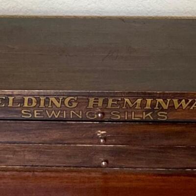 Vintage Belding Hemingway Sewing Silks Thread Box