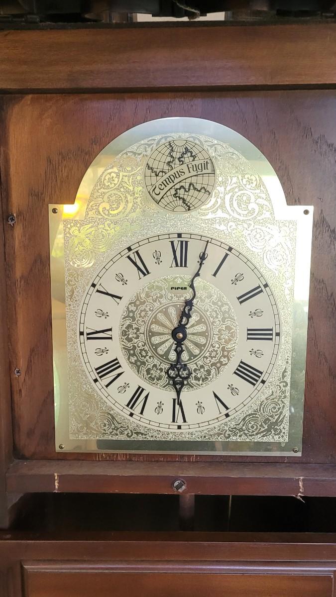 Lot 126 Vintage Piper Grandfather Clock