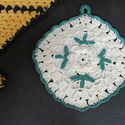 2 Nice Fancy Vintage Pot Holders