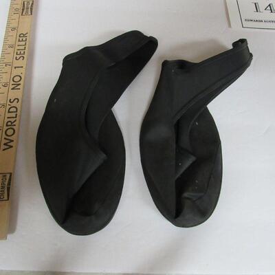 Vintage Ladies Gloves and Swim Shoes