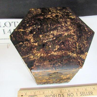 ANTIQUE Nice Set of Men's CUFFS AND COLLARS in Original Decorative Box - Read Description