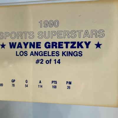 Wayne Gretzky Signed LA Kings Hockey Puck Trading Card 1990