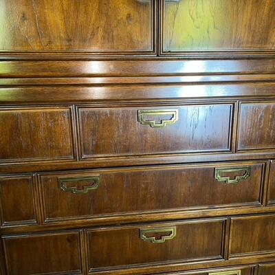 Late 20th Century Thomasville Dresser Mystique II Collection