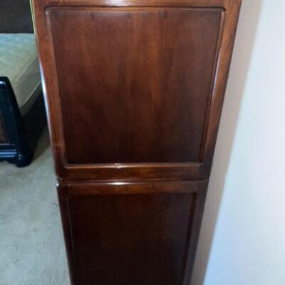 Late 20th Century Thomasville Dresser Mystique II Collection