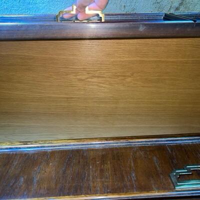 Late 20th Century Thomasville Dresser Mystique II Collection