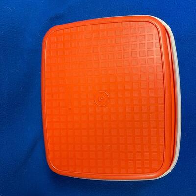 Large Tupperware Meat Marinade Dish in Paprika Red with Opaque Lid - Summer BBQ, Grilling, Cooking Utensils or Gadgets - Retro Kitchen