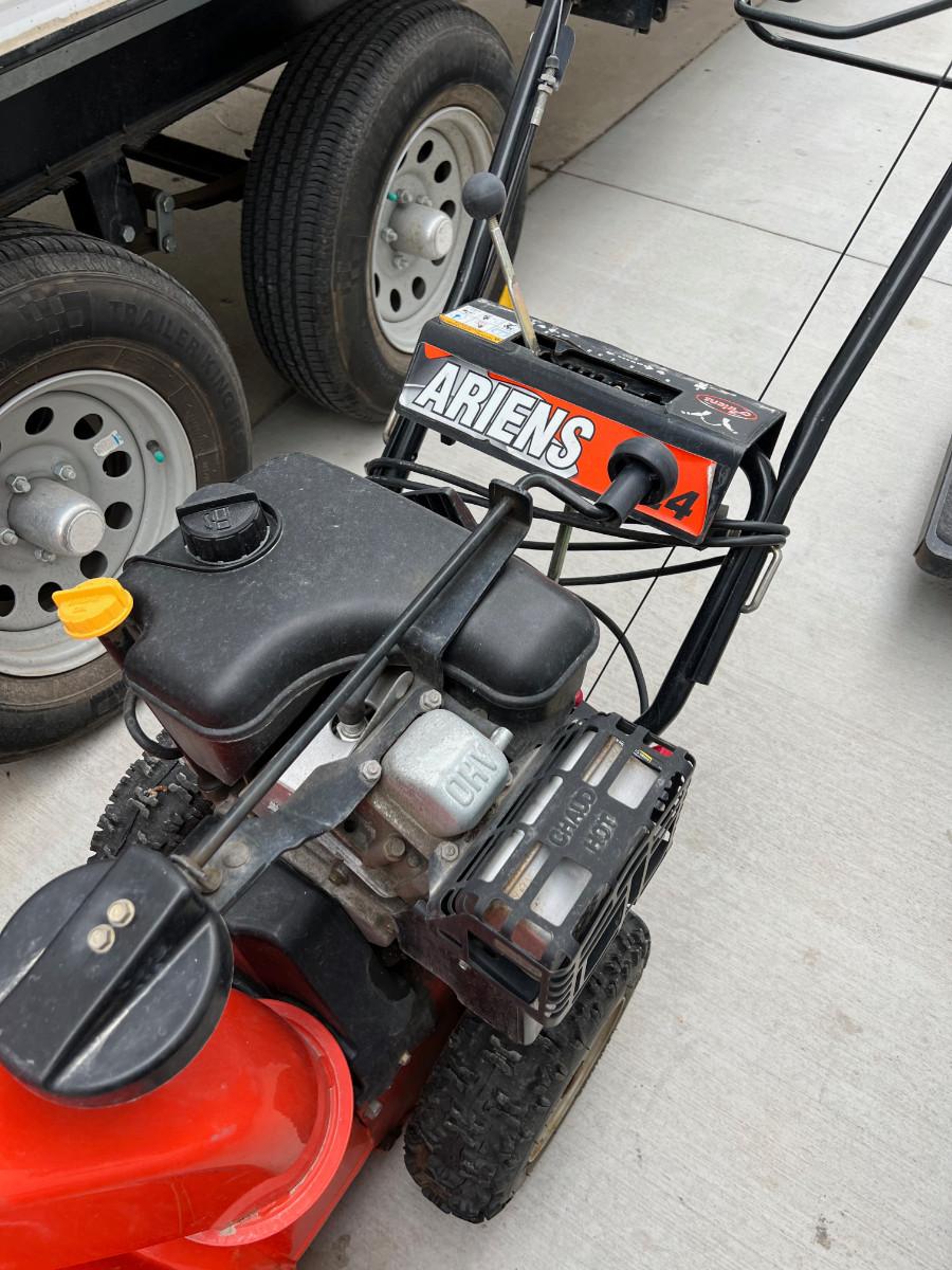 Ariens 624 Snowblower Tecumseh engine