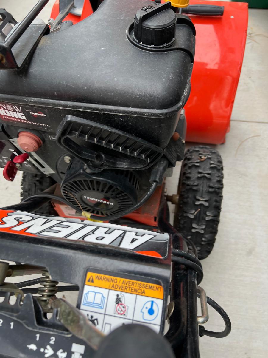 Ariens 624 Snowblower Tecumseh engine