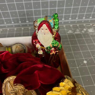 Misc. CHRISTMAS Items Lot