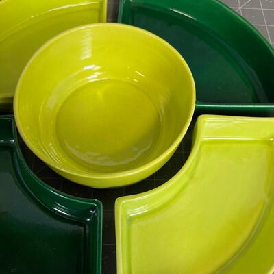 Awesome Ceramic Servicing Items; Lime and Dark Green