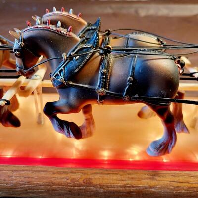UNIQUE BUDWEISER CLYDESDALE TABLE LIGHT DECOR