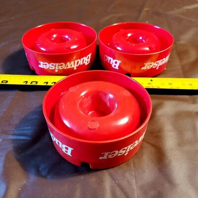 VINTAGE PLASTIC BUDWEISER ASH TRAYS