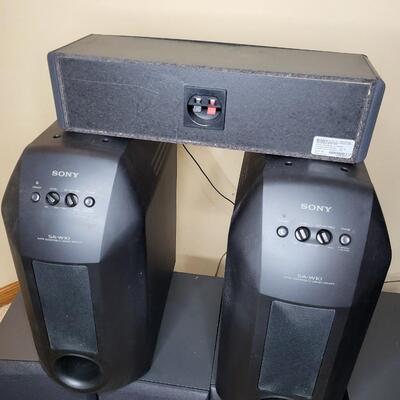 SONY SURROUND SOUND 7 PC SET W/ ACTIVE SUPER WOOFERS