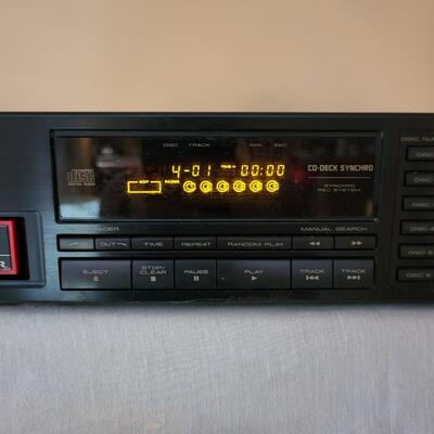 PIONEER MULTI PLAY COMPACT DISK PLAYER PD-M430