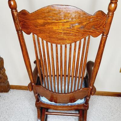 AMAZING ANTIQUE WOODEN ROCKER/ GLIDER