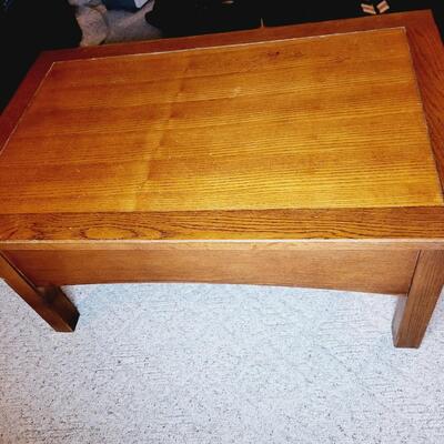 VERY NICE WOODEN COFFEE TABLE