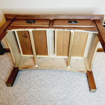 VERY NICE WOODEN COFFEE TABLE