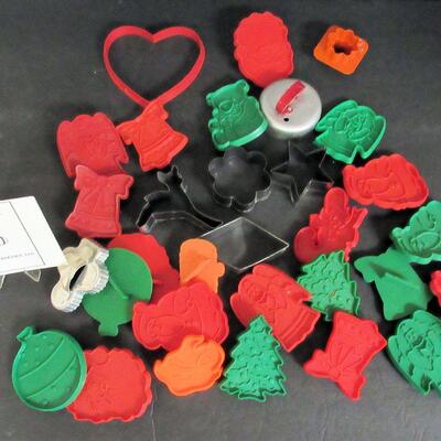 Lot of Vintage Plastic and Metal Cookie Cutters