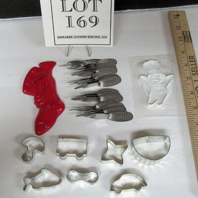 Lot of Vintage Miniature GERMAN Cookie Cutters and 2 Plastic, Set of Corn Cob Forks