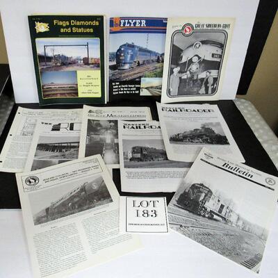 Lot of 1980-90s Railroad Magazines and Booklets