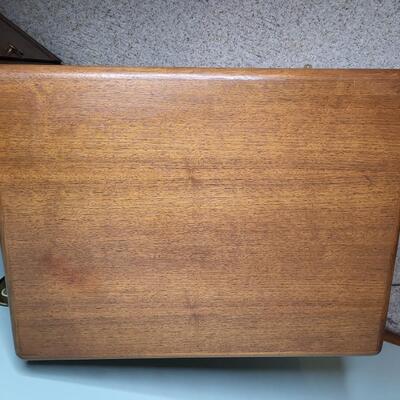 2 SOLID WOOD SIDE CABINET W/ KEY