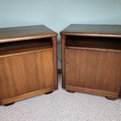 2 SOLID WOOD SIDE CABINET W/ KEY