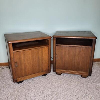 2 SOLID WOOD SIDE CABINET W/ KEY