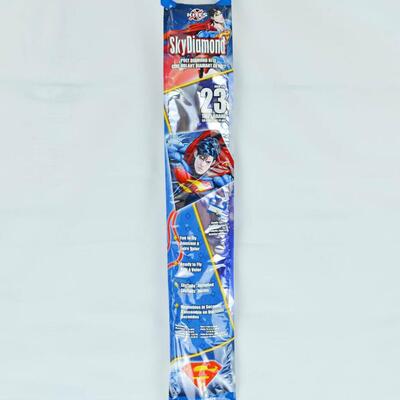 X KITES 23" DC Comics Superman SKYDIAMOND Poly Diamond KITE Assembles in seconds
