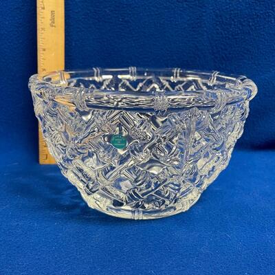 Tiffany & Co. Crystal Glass Bamboo Lattice Design Bowl 9" Original Box